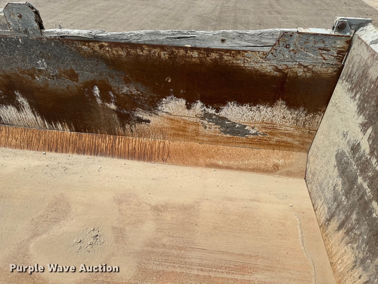 image for item NH9120 2007 Sterling L8500 dump truck