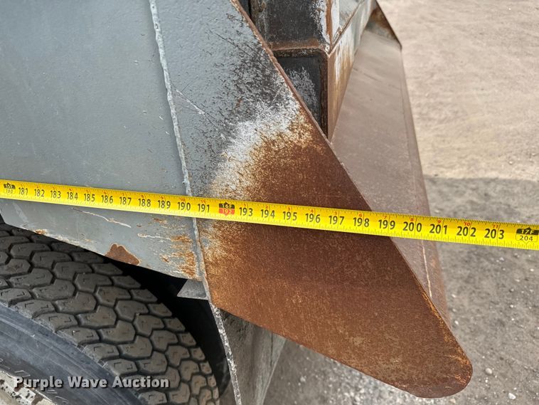 image for item NH9120 2007 Sterling L8500 dump truck