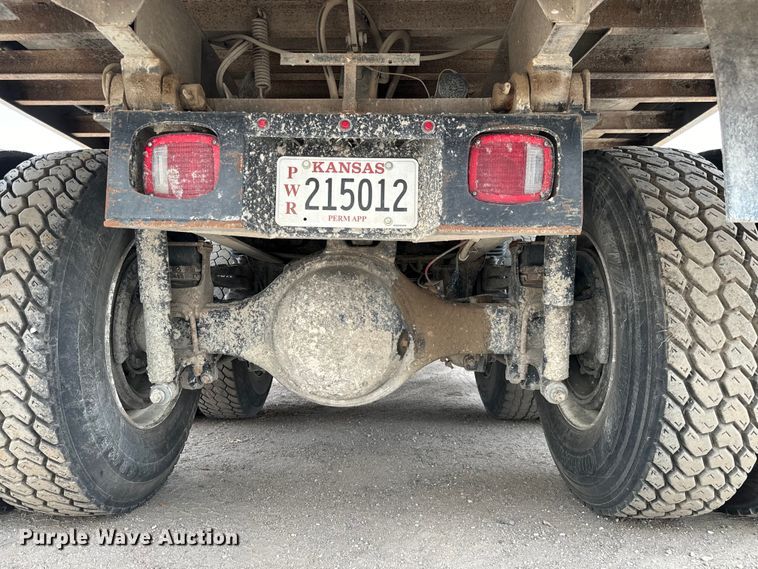 image for item NH9120 2007 Sterling L8500 dump truck