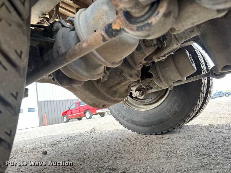 image for item NH9120 2007 Sterling L8500 dump truck