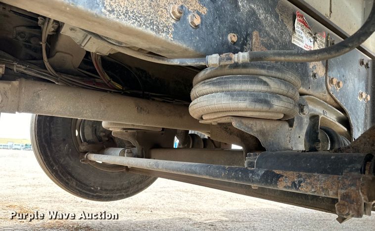 image for item NH9120 2007 Sterling L8500 dump truck