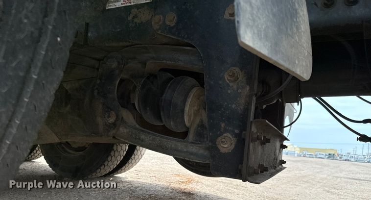 image for item NH9120 2007 Sterling L8500 dump truck