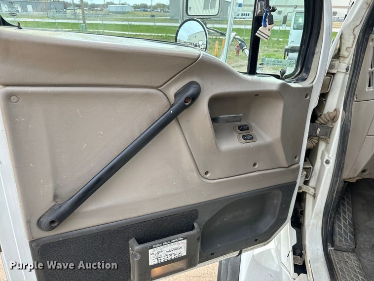 image for item NH9120 2007 Sterling L8500 dump truck