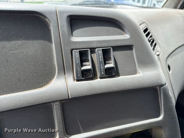 image for item NH9120 2007 Sterling L8500 dump truck