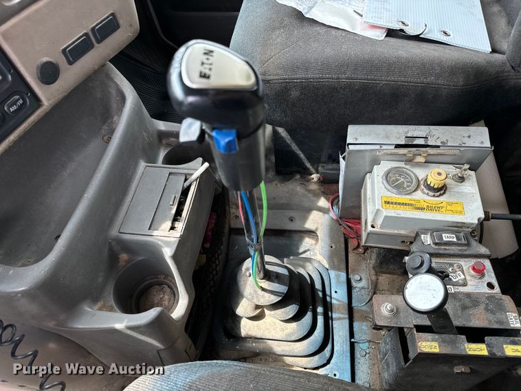 image for item NH9120 2007 Sterling L8500 dump truck