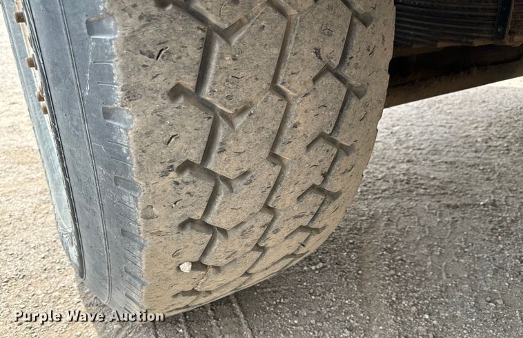 image for item NH9120 2007 Sterling L8500 dump truck