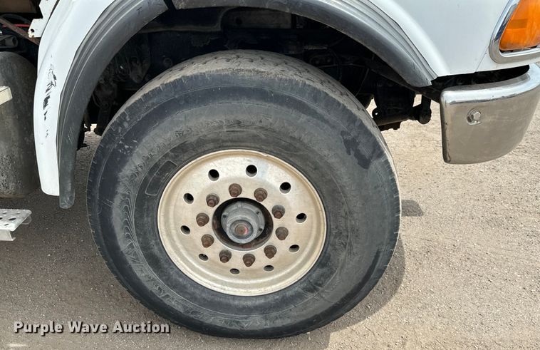 image for item NH9120 2007 Sterling L8500 dump truck