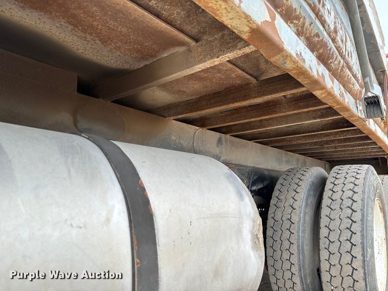 image for item NH9122 1987 Mack RS688LST dump truck