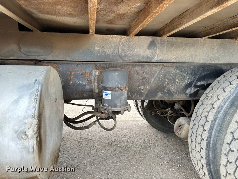 image for item NH9122 1987 Mack RS688LST dump truck