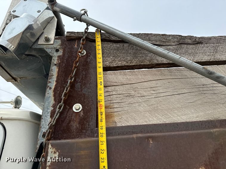 image for item NH9122 1987 Mack RS688LST dump truck