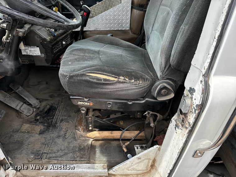 image for item NH9122 1987 Mack RS688LST dump truck