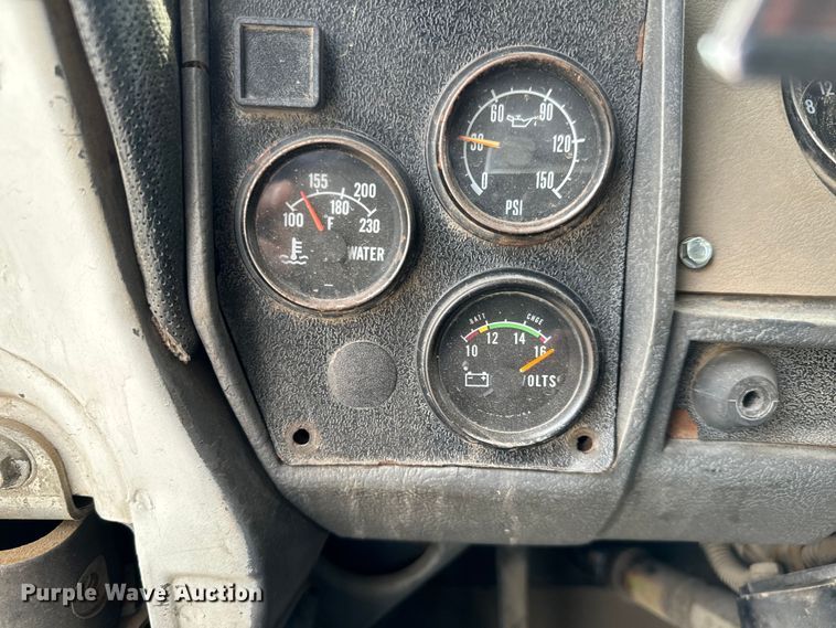 image for item NH9122 1987 Mack RS688LST dump truck