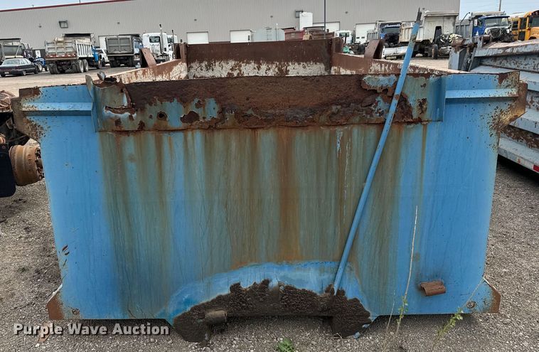 image for item NH9129 Dump bed