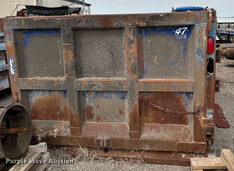 image for item NH9129 Dump bed