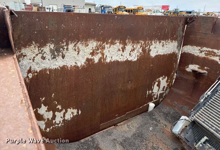 image for item NH9129 Dump bed