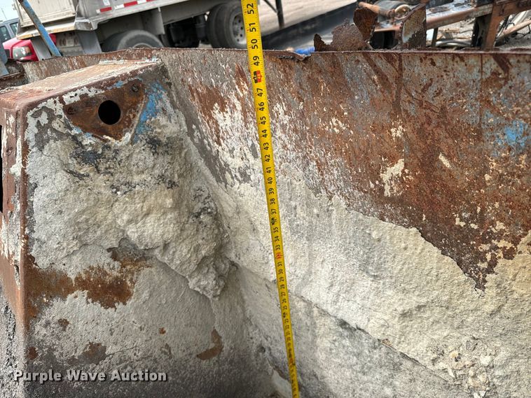 image for item NH9129 Dump bed