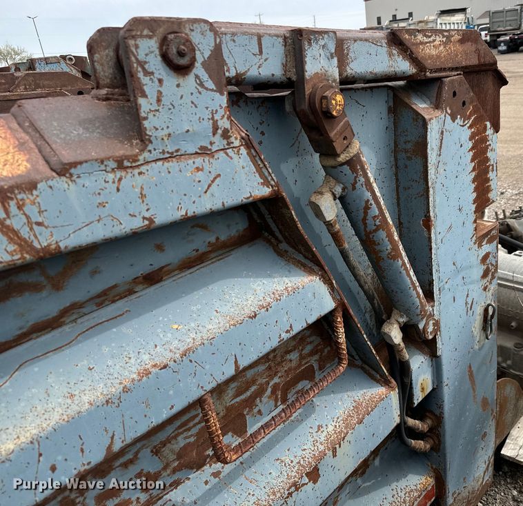 image for item NH9130 Henderson  Chief Mark1 15 Dump bed