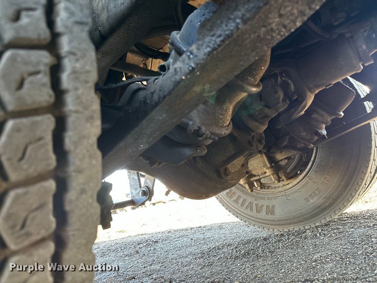 image for item NH9178 2005 Freightliner  Century Class S/T  dump truck