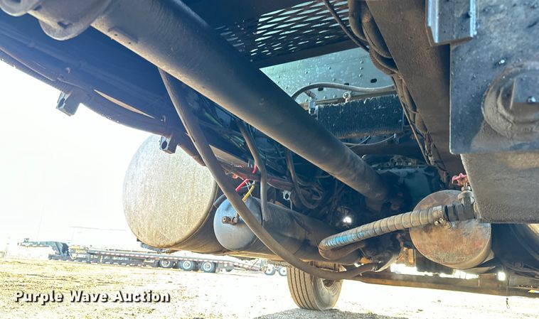 image for item NH9178 2005 Freightliner  Century Class S/T  dump truck