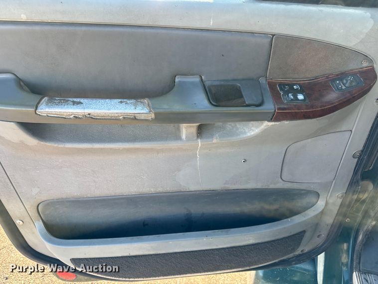 image for item NH9178 2005 Freightliner  Century Class S/T  dump truck