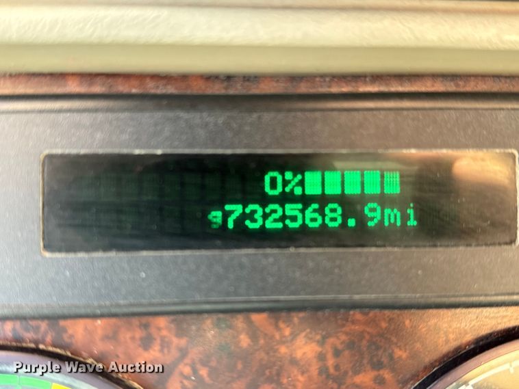 image for item NH9178 2005 Freightliner  Century Class S/T  dump truck