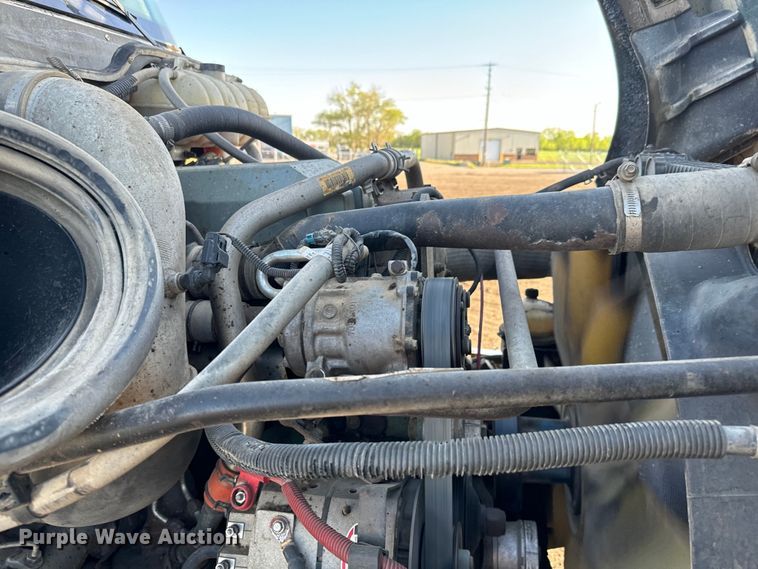 image for item NH9179 2005 Freightliner  Century Class S/T dump truck