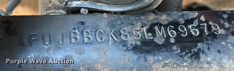 image for item NH9179 2005 Freightliner  Century Class S/T dump truck