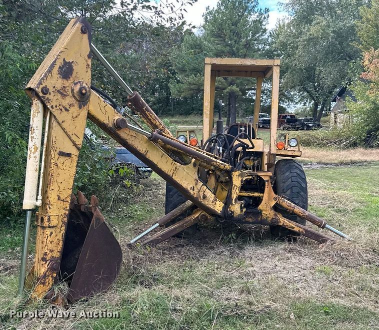 image for item NO9325 1973 Case  580B backhoe