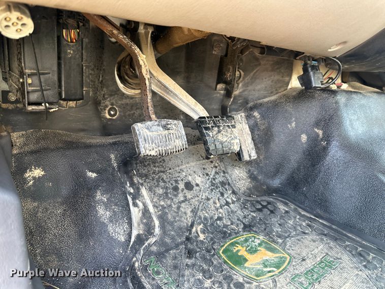 image for item NT9050 2000 Ford F650 Super Duty XL utility / service truck