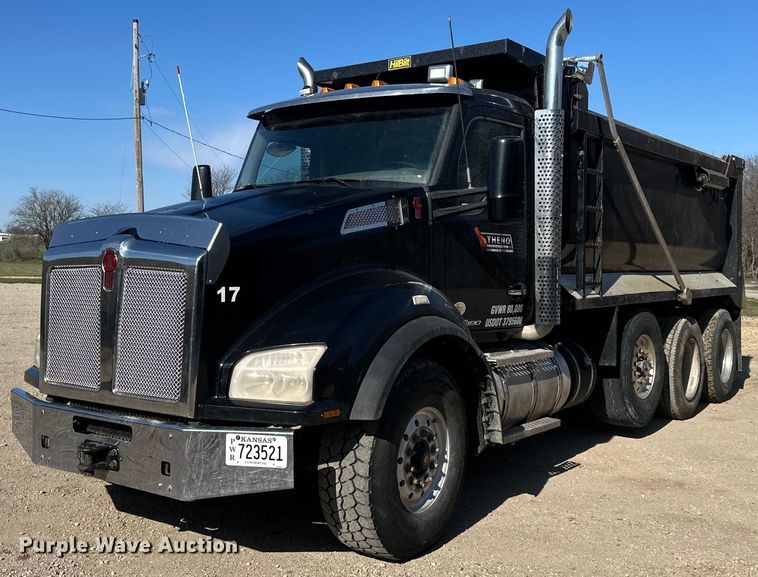image for item NT9052 2017 Kenworth  T880 dump truck