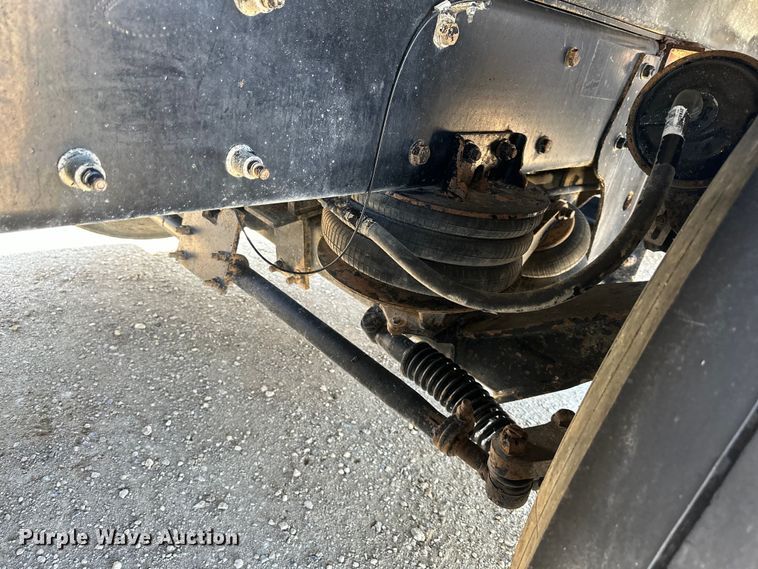 image for item NT9052 2017 Kenworth  T880 dump truck