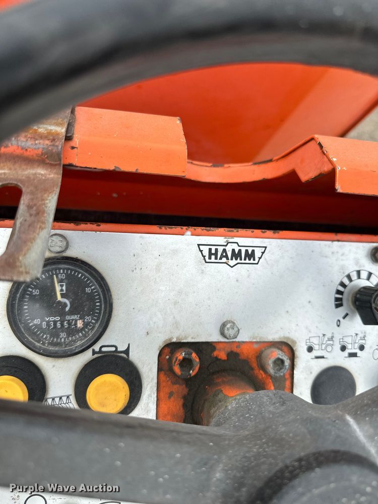 image for item NT9084 1997 Hamm HD12K combination vibratory roller