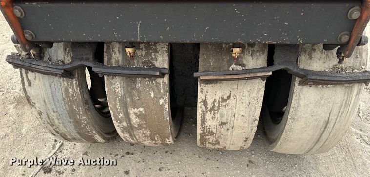 image for item NT9084 1997 Hamm HD12K combination vibratory roller