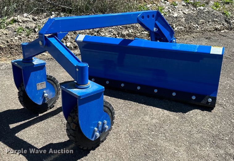 image for item NT9109 2023 TopCat SSSG72 skid steer dozer blade