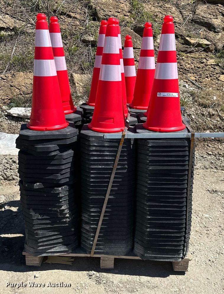 image for item NT9112 (250) traffic cones