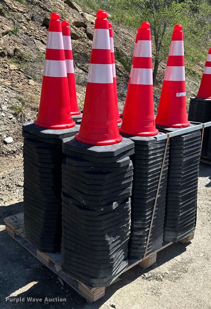 image for item NT9112 (250) traffic cones