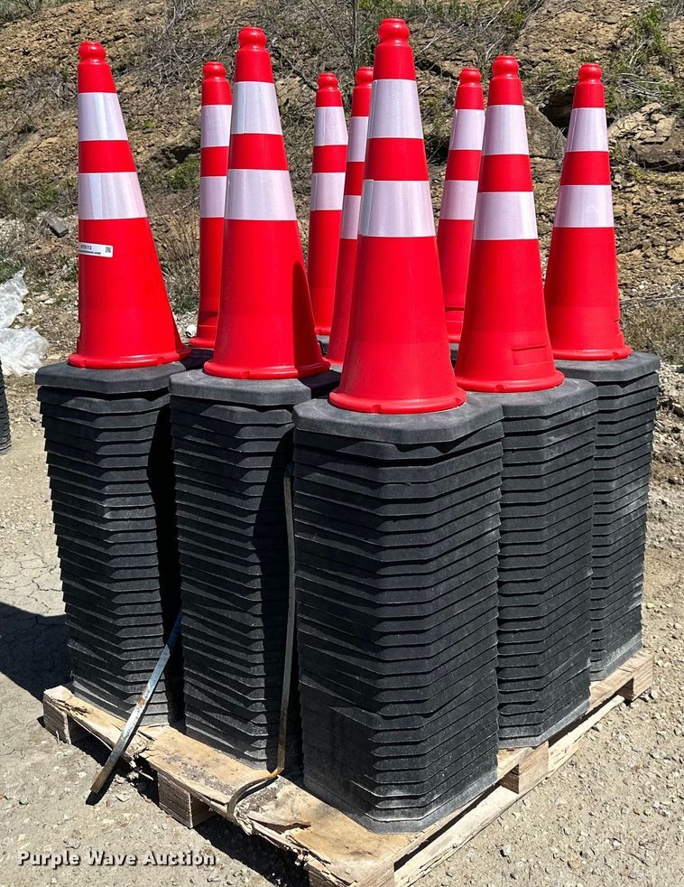 image for item NT9113 (250) traffic cones