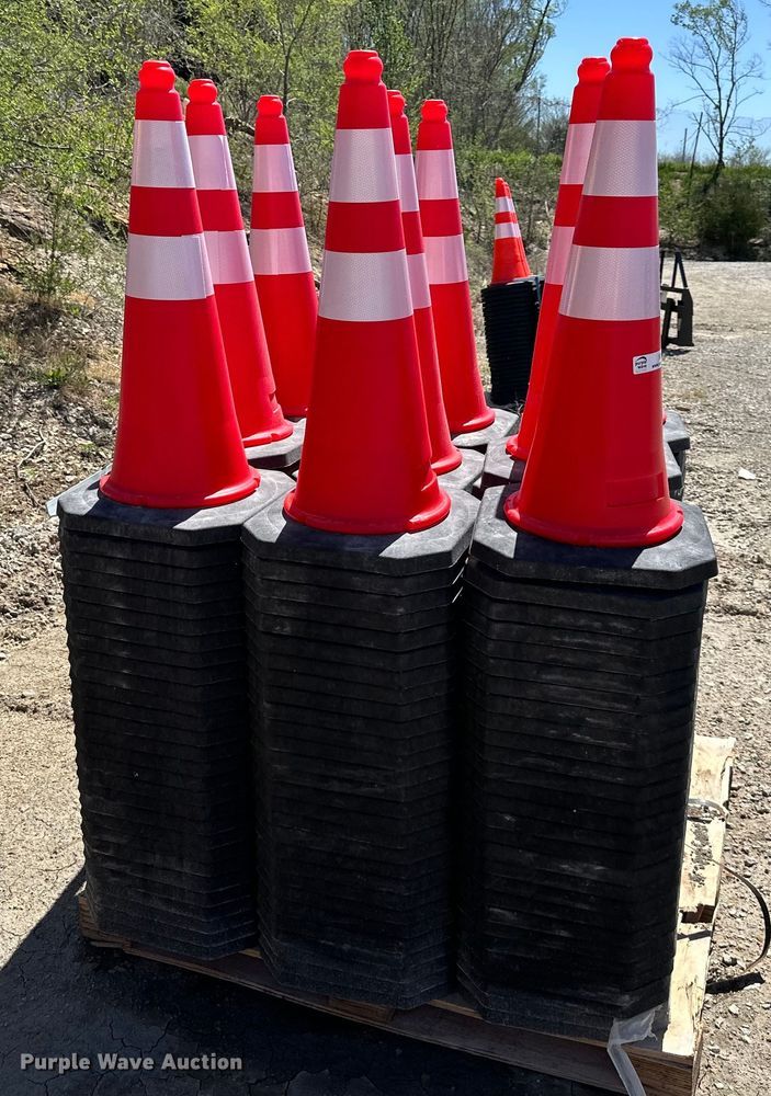 image for item NT9113 (250) traffic cones