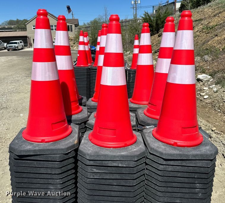 image for item NT9113 (250) traffic cones