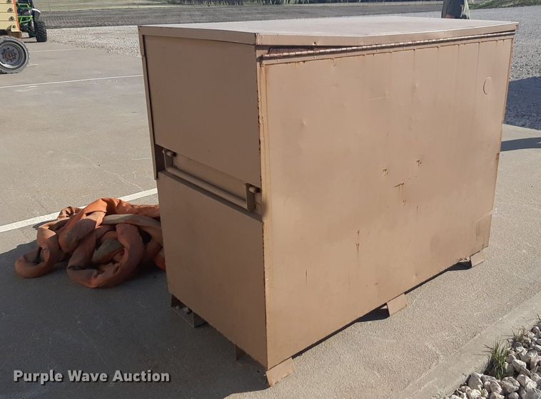 image for item NV9092 Knaack job box and crane slings