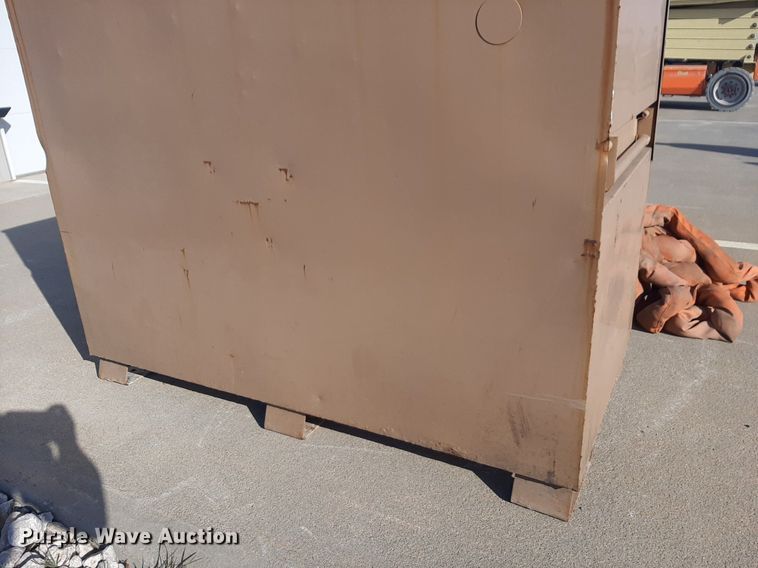 image for item NV9092 Knaack job box and crane slings