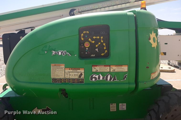 image for item NV9096 2015 JLG 600AJN boom lift
