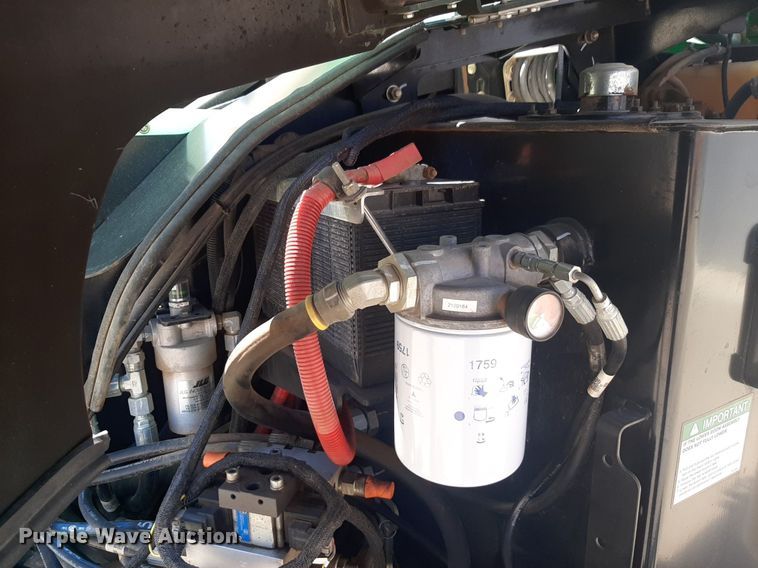 image for item NV9096 2015 JLG 600AJN boom lift