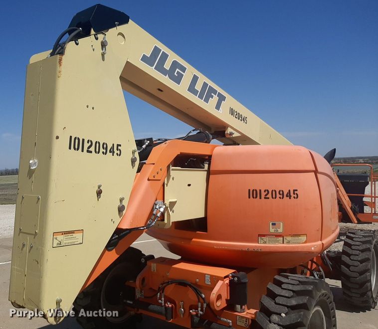 image for item NV9097 2013 JLG 600AJN boom lift