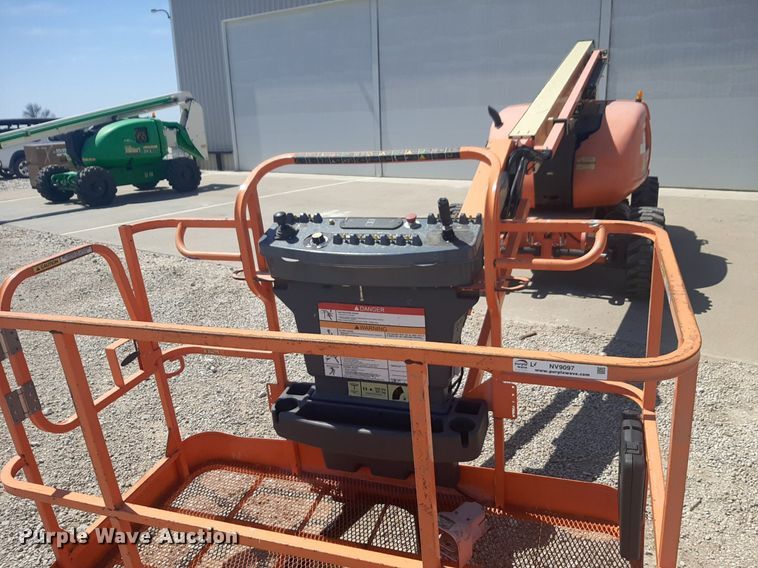 image for item NV9097 2013 JLG 600AJN boom lift