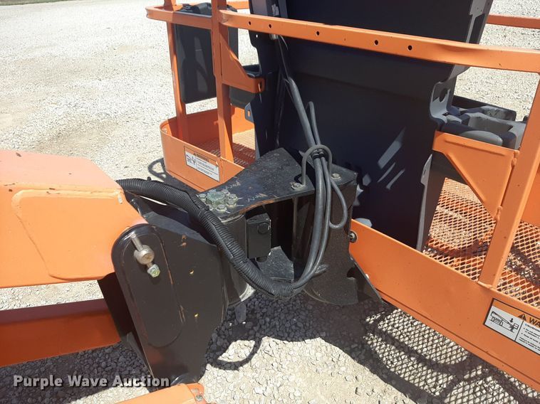 image for item NV9097 2013 JLG 600AJN boom lift