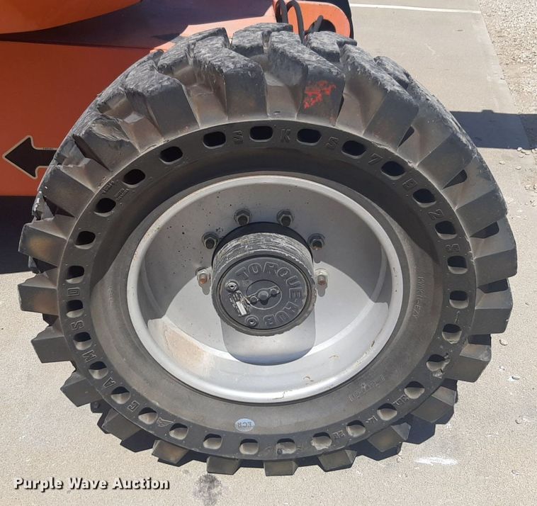 image for item NV9097 2013 JLG 600AJN boom lift