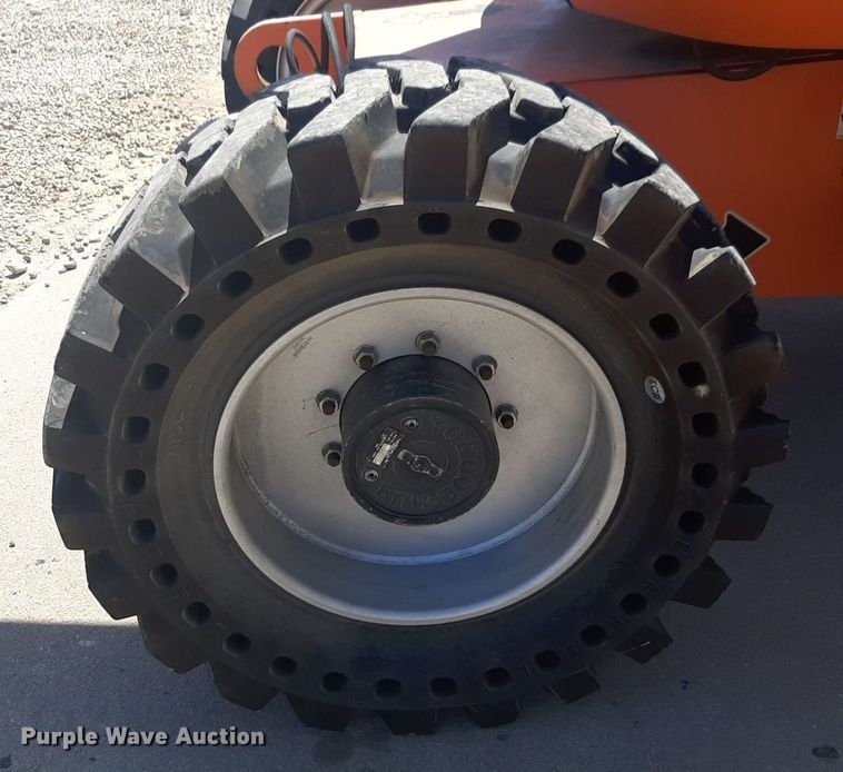 image for item NV9097 2013 JLG 600AJN boom lift