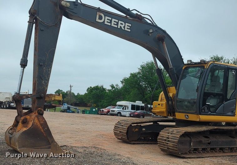 image for item NZ9562 2018 John Deere 210G LC excavator