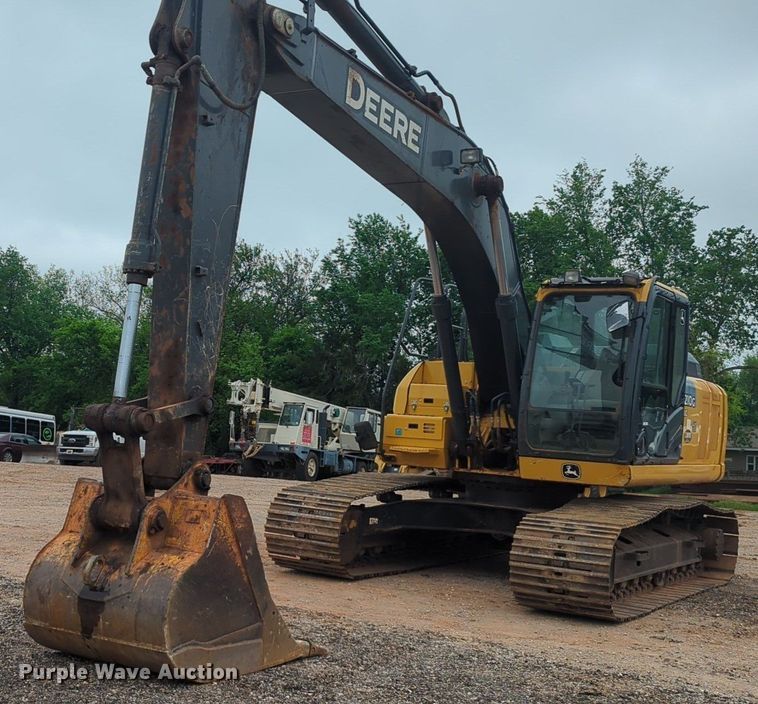 image for item NZ9562 2018 John Deere 210G LC excavator